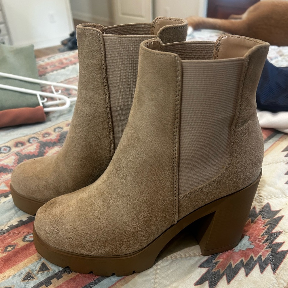 Soda brand boots